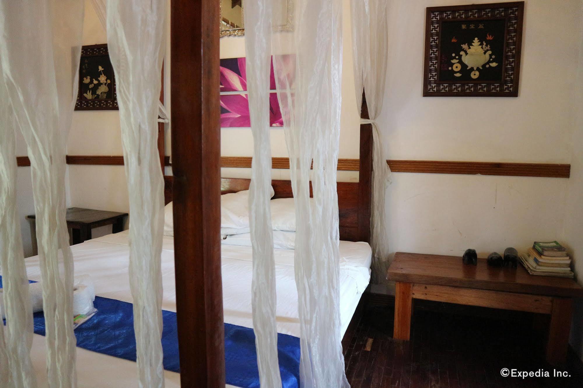 The Lotus Garden Bed & Breakfast Puerto Princesa Exterior photo